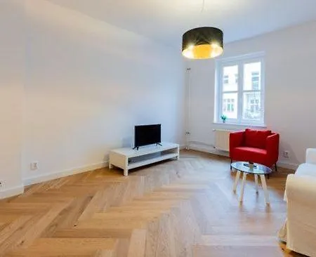 Cozy Warm Modern 1 Bdr Ap Caryna